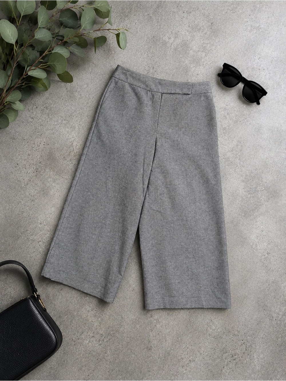 Talbots Petites Gray Wide Leg Cropped Pants – Size 2